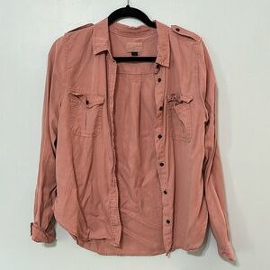 button up shirt from Universal Thread, size S. Worn and in perfect condition